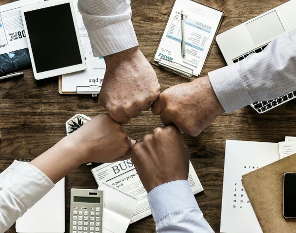 teamwork-3213924_1280